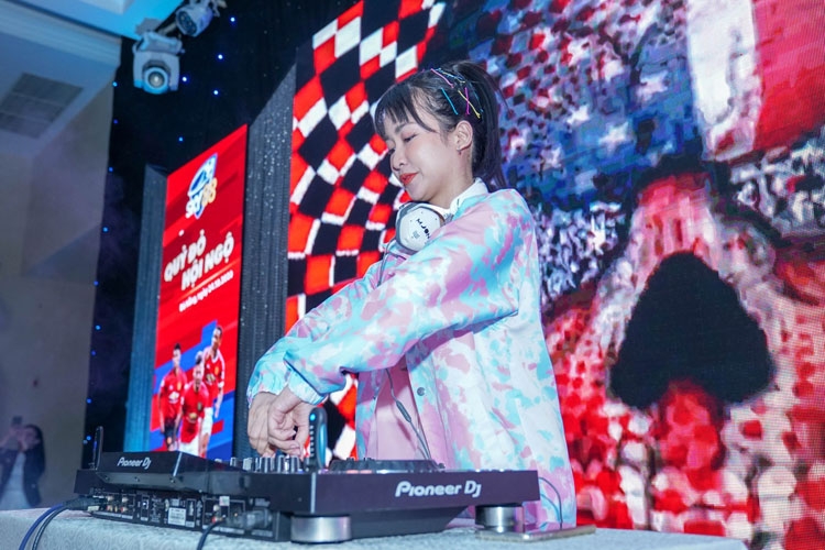 Gặp đối thủ mạnh, Man United và Chelsea hài lòng với 1 điểm gap doi thu manh man united va chelsea hai long voi 1 diem