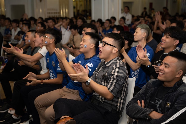 Gặp đối thủ mạnh, Man United và Chelsea hài lòng với 1 điểm gap doi thu manh man united va chelsea hai long voi 1 diem