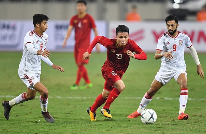 nhin tu chien thang uae nen tang the luc be phong cho doi tuyen viet nam bay cao