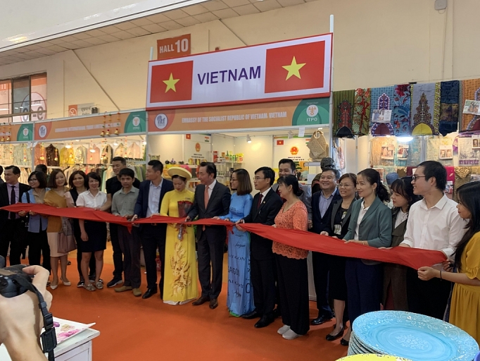 Đoàn Xúc tiến thương mại quốc gia tham gia hội chợ thương mại uy tín bậc nhất tại Ấn Độ doan xuc tien thuong mai quoc gia tham gia hoi cho thuong mai uy tin bac nhat tai an do