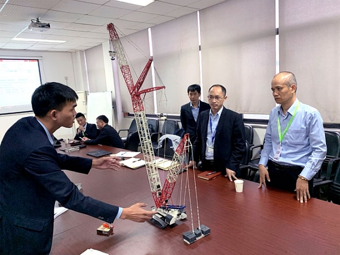 pcc1 dau tu he thong cau lap dung turbines dien gio