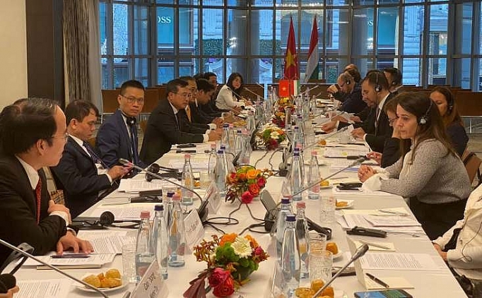 Phiên họp toàn thể Khóa họp lần thứ 9 Ủy ban Hỗn hợp về hợp tác kinh tế Việt Nam – Hungary phien ho p toa n the kho a ho p la n thu 9 u y ban ho n ho p ve ho p ta c kinh te vie t nam hungary