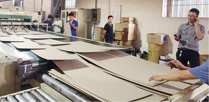 DAT triển khai “thần tốc” giải pháp tủ điều khiển máy cắt dao quay GD35-09 cho nhiều doanh nghiệp lớn ngành giấy carton dat trien khai than toc giai phap tu dieu khien may cat dao quay gd35 09 cho nhieu doanh nghiep lon nganh giay carton