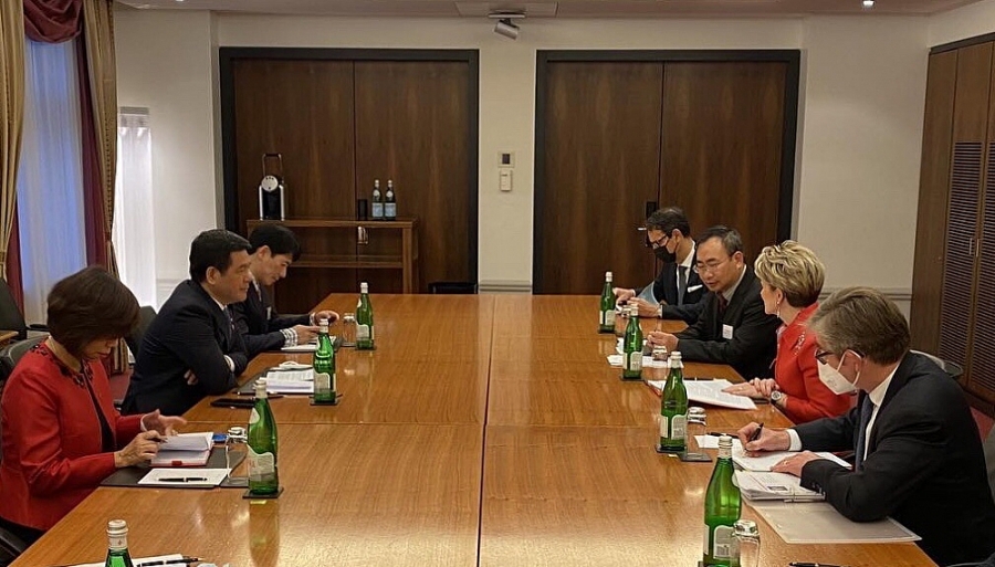 Hoạt động của Bộ trưởng Bộ Công Thương Nguyễn Hồng Diên trong khuôn khổ chuyến thăm chính thức của Chủ tịch nước tới Thụy Sỹ