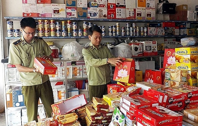 chong buon lau gian lan thuong mai dip tet ky hoi 2019 buoc vao giai doan cao diem