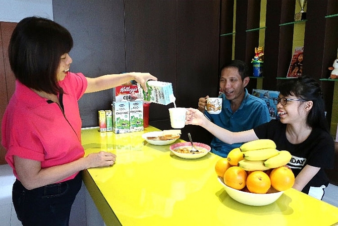 Sữa tươi organic của Vinamilk “bắt sóng” người tiêu dùng Singapore sua tuoi organic cua vinamilk bat song nguoi tieu dung singapore