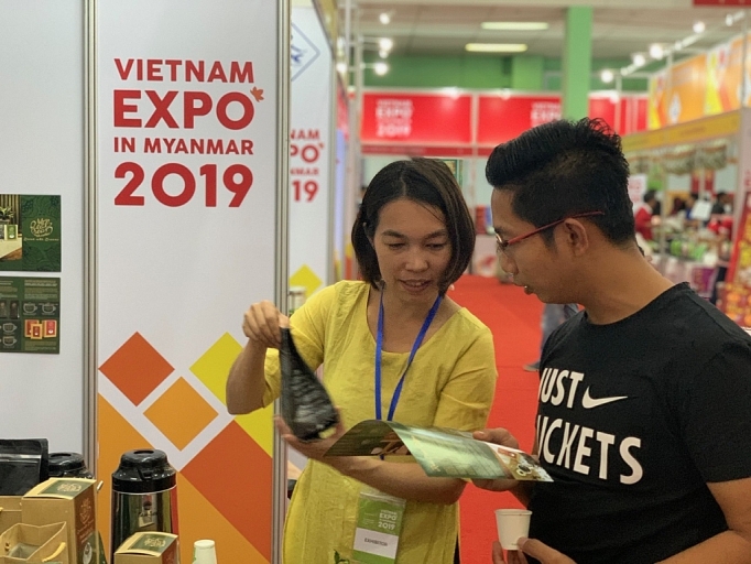 Hội chợ hàng Việt Nam tại Myanmar: Đưa hàng Việt tiến sâu vào thị trường Myanmar hoi cho hang viet nam tai myanmar dua hang viet tien sau vao thi truong myanmar