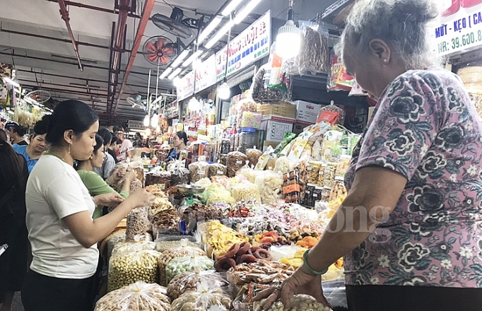 thi truong banh mut tet thua vang nguoi mua