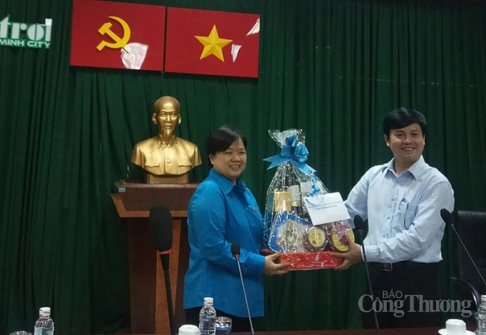 de doan vien lao dong ai cung co tet