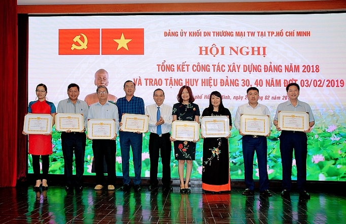 dang uy khoi dntmtu tai tp ho chi minh phan dau vuot cac chi tieu trong 2019