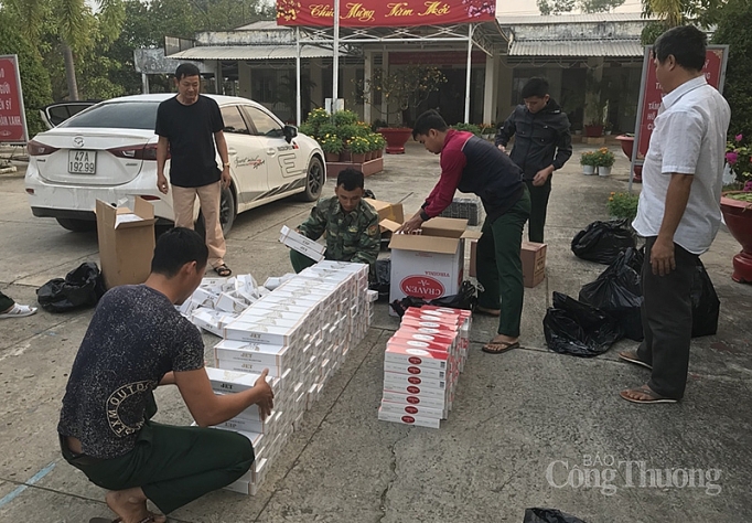 long an kiem che thuoc la lau thu giu mo to khung tuon qua bien gioi