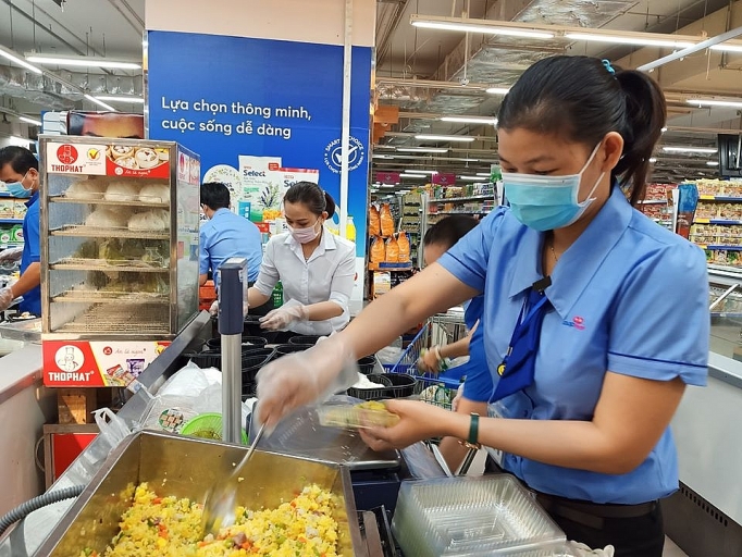 hon 30000 suat an duoc saigon coop cung cap moi ngay cho khu vuc cach ly