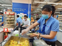 Saigon Co.op cung cấp mỗi ngày 30.000 suất ăn cho khu vực cách ly