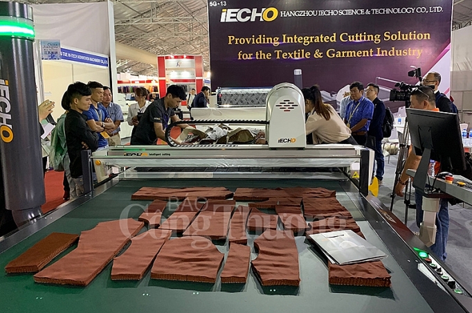 Tăng cơ hội tiếp cận công nghệ mới cho doanh nghiệp dệt may saigon tex saigon farbic 2019 tang co hoi tiep can cong nghe moi cho doanh nghiep det may