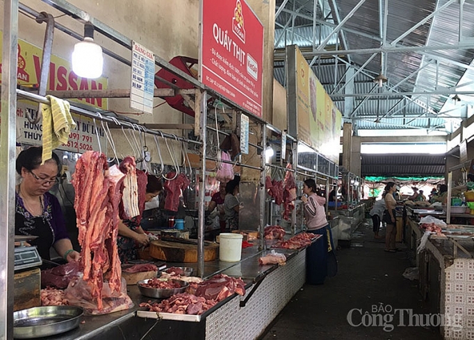 TP. Hồ Chí Minh: Chợ ế ẩm, tiểu thương tìm cách “sống sót” qua dịch tp ho chi minh cho e am tieu thuong tim cach song sot qua dich