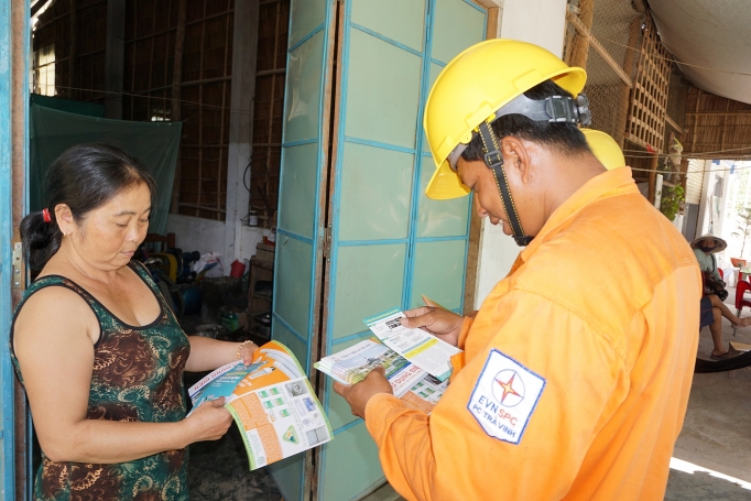 Người dân, doanh nghiệp giảm bớt khó khăn nhờ chính sách hỗ trợ giảm giá điện nguoi dan doanh nghiep giam bot kho khan nho chinh sach ho tro giam gia dien