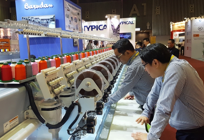 Dệt may gấp rút cấu trúc lại sản xuất, nguyên liệu để tận dụng EVFTA det may gap rut cau truc lai san xuat nguyen lieu de tan dung evfta