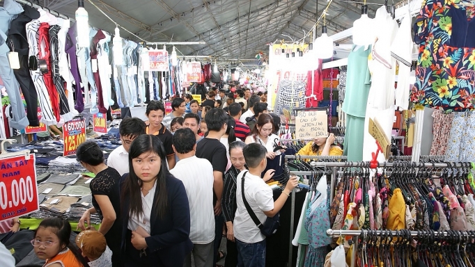 tong kich cau tieu dung tp ho chi minh cho doanh nghiep giam gia toi da den 100