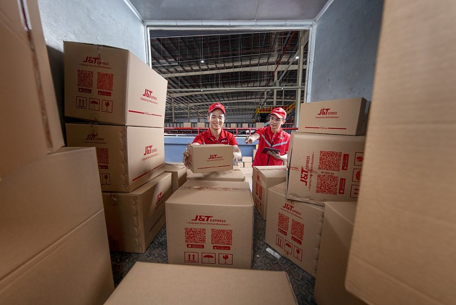 J&T Express đưa vào vận hành trung tâm trung chuyển mới tại TP. Hồ Chí Minh J&T Express đưa vào vận hành trung tâm trung chuyển mới tại TP. Hồ Chí Minh