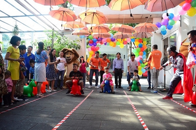 Doanh nghiệp chung tay tổ chức ngày Quốc tế Thiếu nhi cho trẻ em doanh nghiep chung tay to chuc ngay quoc te thieu nhi cho tre em 120501