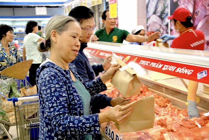 Hiệu ứng tích cực từ “Ngày không túi nilon” đầu tiên ở Saigon Co.op hieu ung tich cuc tu ngay khong tui nilon dau tien o saigon coop