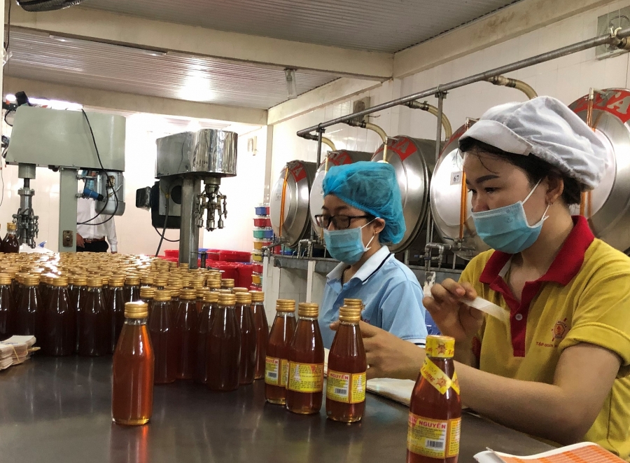 thuc pham va san pham cham soc suc khoe van hut khach sau dich