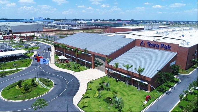 tetra pak khanh thanh nha may san xuat vat lieu hop giay tri gia 120 trieu euro