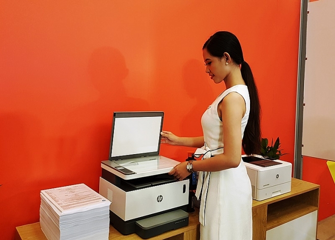 hp ra mat giai phap giup doanh nghiep vua va nho tiet giam chi phi