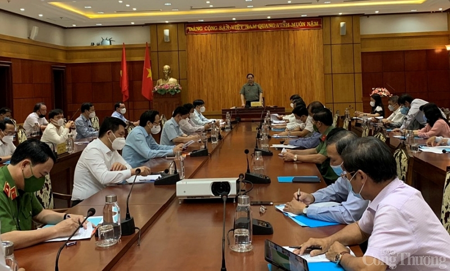 Tây Ninh cần ưu tiên chống dịch, dừng hoạt động các cơ sở không đủ an toàn Tây Ninh cần ưu tiên chống dịch, dừng hoạt động các cơ sở không đủ an toàn