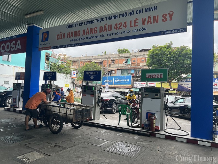 Người dân, doanh nghiệp hoan nghênh quản lý thị trường kịp thời xử lý nhanh việc kinh doanh xăng dầu Người dân, doanh nghiệp hoan nghênh quản lý thị trường kịp thời xử lý nhanh việc kinh doanh xăng dầu