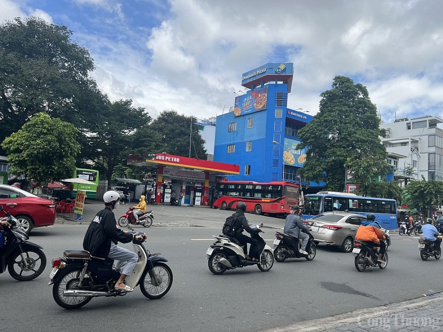 Người dân, doanh nghiệp hoan nghênh quản lý thị trường kịp thời xử lý nhanh việc kinh doanh xăng dầu Người dân, doanh nghiệp hoan nghênh quản lý thị trường kịp thời xử lý nhanh việc kinh doanh xăng dầu