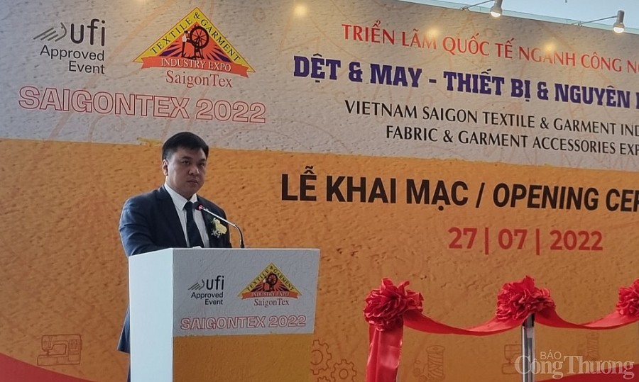SaigonTex & SaigonFabric 2022 thu hút hàng ngàn lượt khách tham quan trong ngày khai mạc