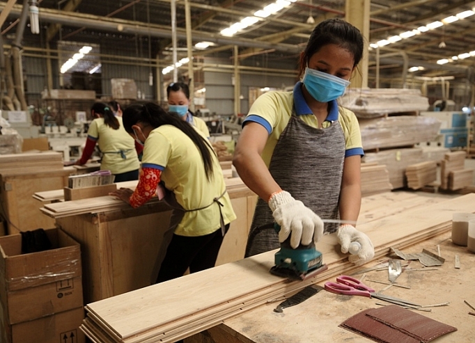 nganh go binh duong tim giai phap phat trien ben vung