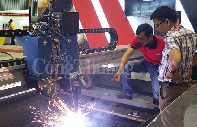 Công nghệ thúc đẩy tăng trưởng cho doanh nghiệp vừa và nhỏ cong nghe thuc day tang truong cho doanh nghiep vua va nho