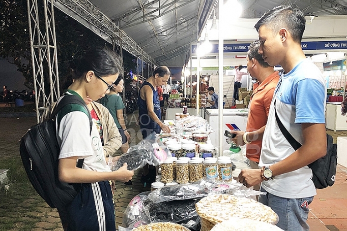 Khai mạc Hội chợ Xúc tiến Công Thương 2018 tại TP. Hồ Chí Minh khai mac hoi cho xuc tien cong thuong 2018 tai tp ho chi minh