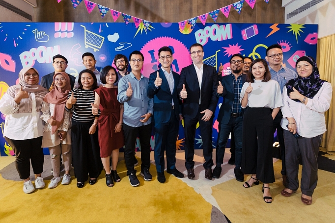 le hoi mua sam 1111 cua lazada tai dinh nghia trai nghiem ban le o dong nam a