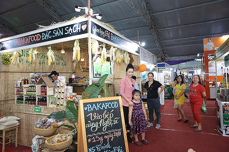 undefined 0425-hoi-cho-2