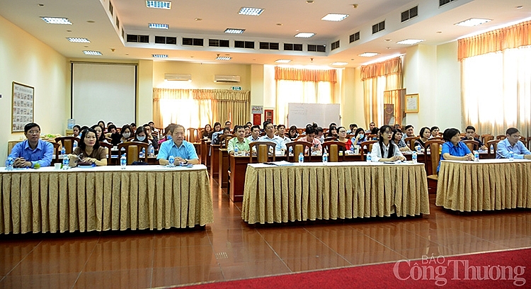 4818-toan-canh-hoi-nghi