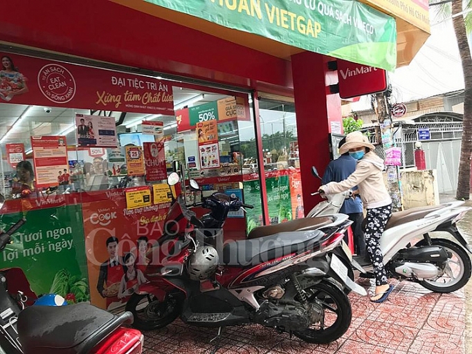 tp ho chi minh suc mua tai sieu thi tang cao sau bao so 9