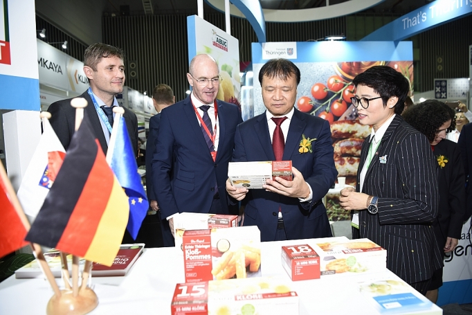 bo cong thuong tang cuong ho tro doanh nghiep nong san thuc pham vuot rao can phi thue quan