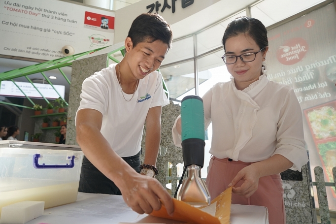 LOTTE Mart, Tetra Pak và NHC chung tay triển khai dự án tái chế vỏ hộp giấy lotte mart tetra pak va nhc chung tay trien khai du an tai che vo hop giay