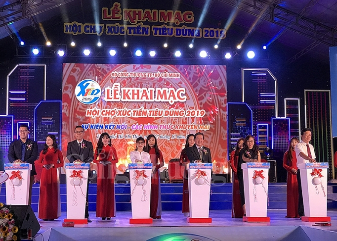 TP. Hồ Chí Minh kích cầu cuối năm qua Hội chợ Xúc tiến tiêu dùng tp ho chi minh kich cau cuoi nam qua hoi cho xuc tien tieu dung