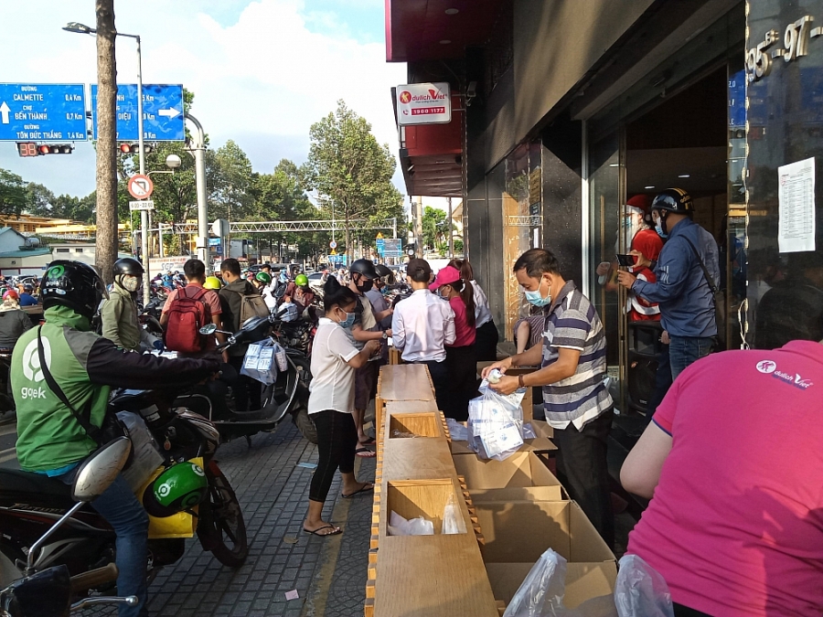 undefined 2850-khau-trang-y-te-chong-dich-2