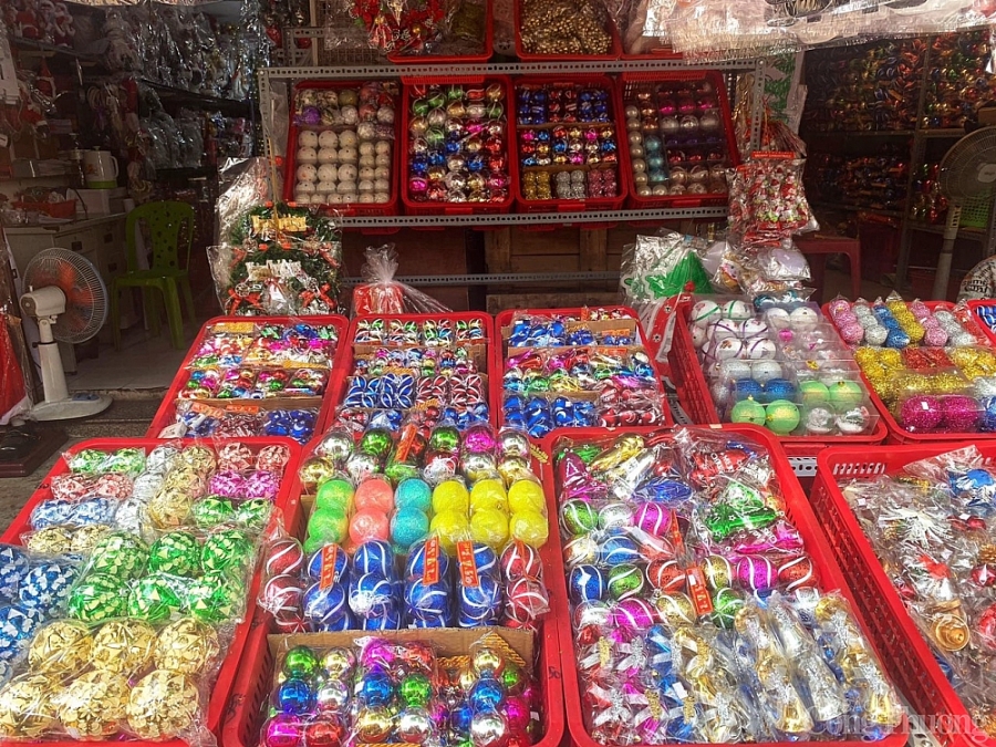 undefined 1550-anh-huong-dich-suc-mua-giang-sinh-3