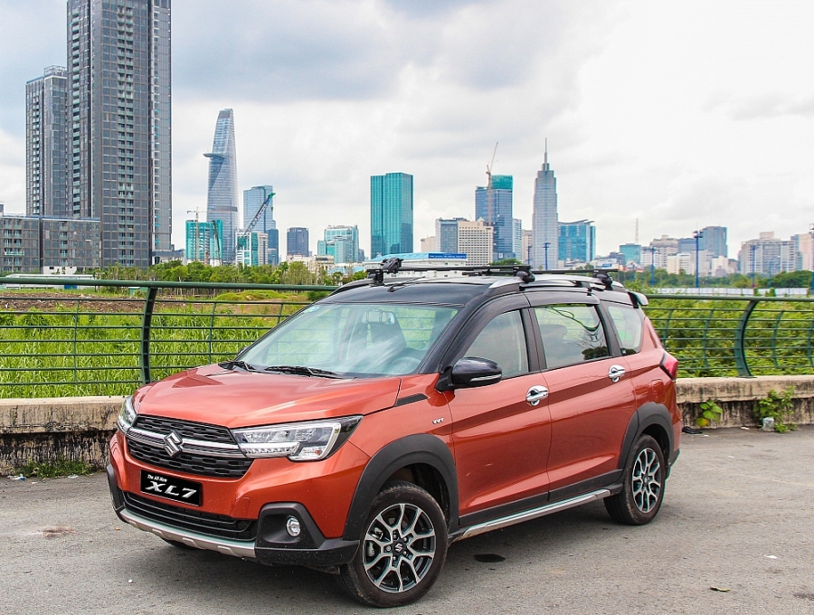 undefined 4033-khach-hang-viyt-dy-dang-lya-chyn-suzuki-xl7-vyi-myc-gia-niem-yyt-chy-ty5899-triyu-bao-gym-vat-1