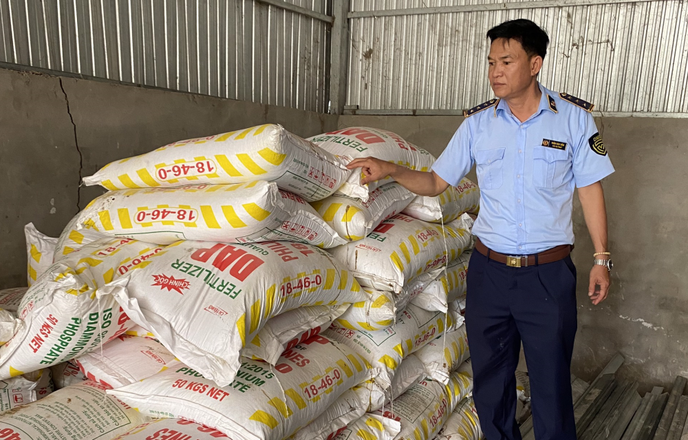 Kiên Giang: Nóng tình trạng buôn bán phân bón giả