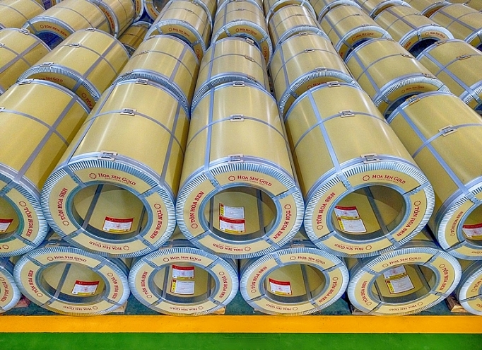 hoa sen tao dot pha voi dong san pham ton sieu ben hoa sen gold