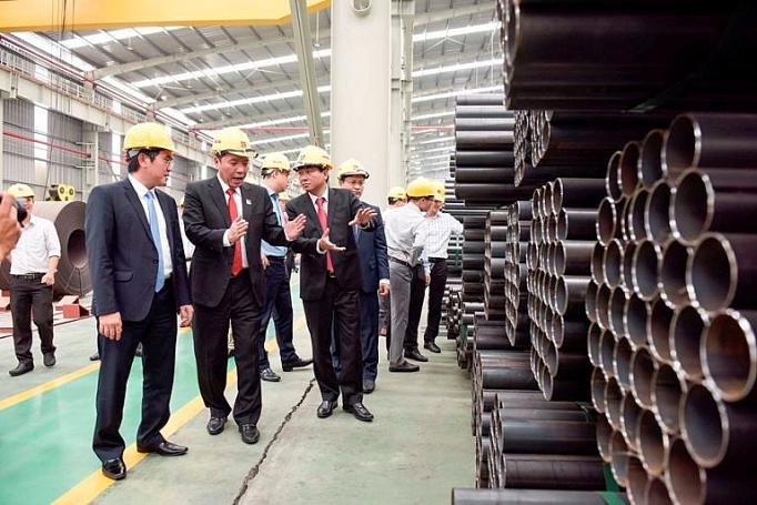 Hoa Sen xuất khẩu 15.000 tấn tôn đến châu Âu và triển khai hệ thống ERP hoa sen xuat khau 15000 tan ton den chau au va trien khai he thong erp