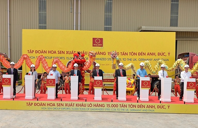 Hoa Sen xuất khẩu 15.000 tấn tôn đến châu Âu và triển khai hệ thống ERP hoa sen xuat khau 15000 tan ton den chau au va trien khai he thong erp