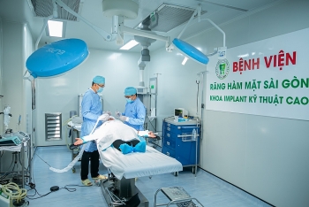 Covid-19 gây hại cả…. chuyện răng miệng